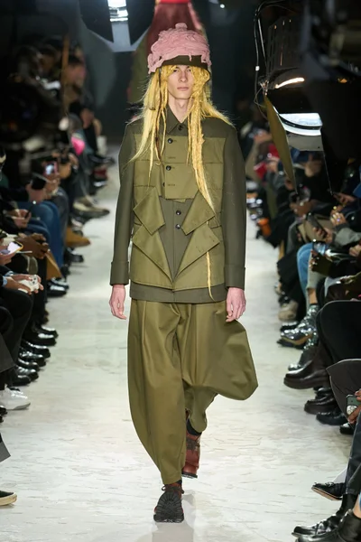 Look 8